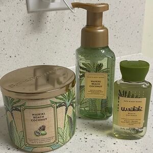 NWT.  3 piece, Bath & Body Works, 3-wick candle/body care set.